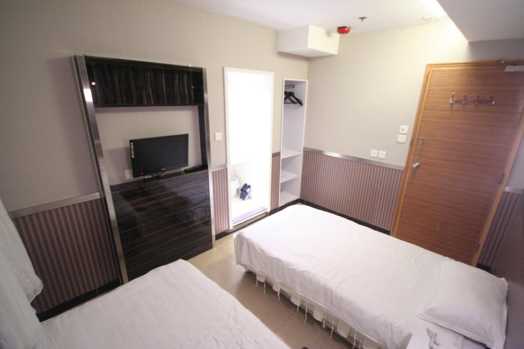 S3 Hotel Hong Kong Exterior photo